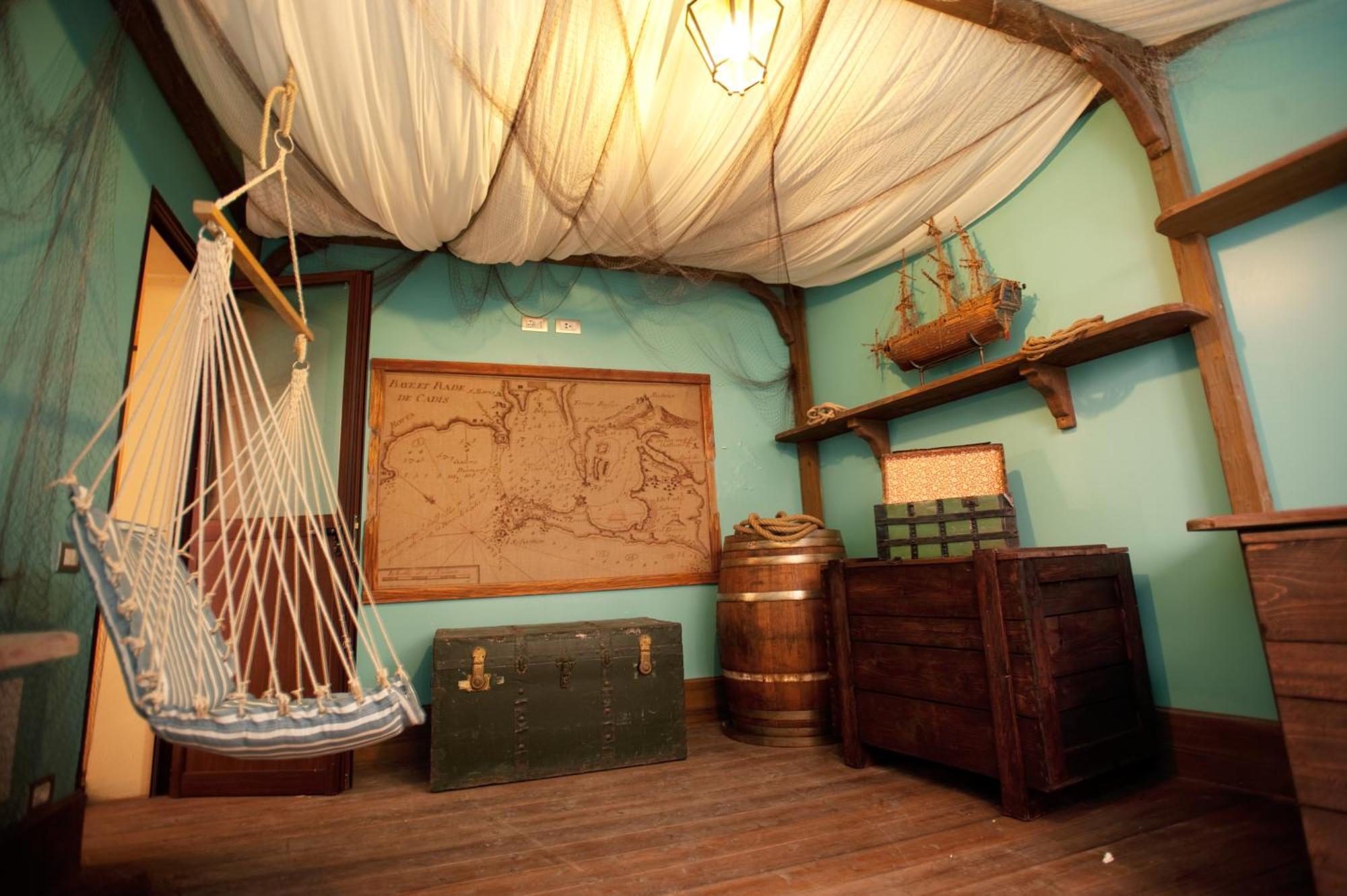 Grand Hotel Savoia Genoa Exterior photo The Pirate Room