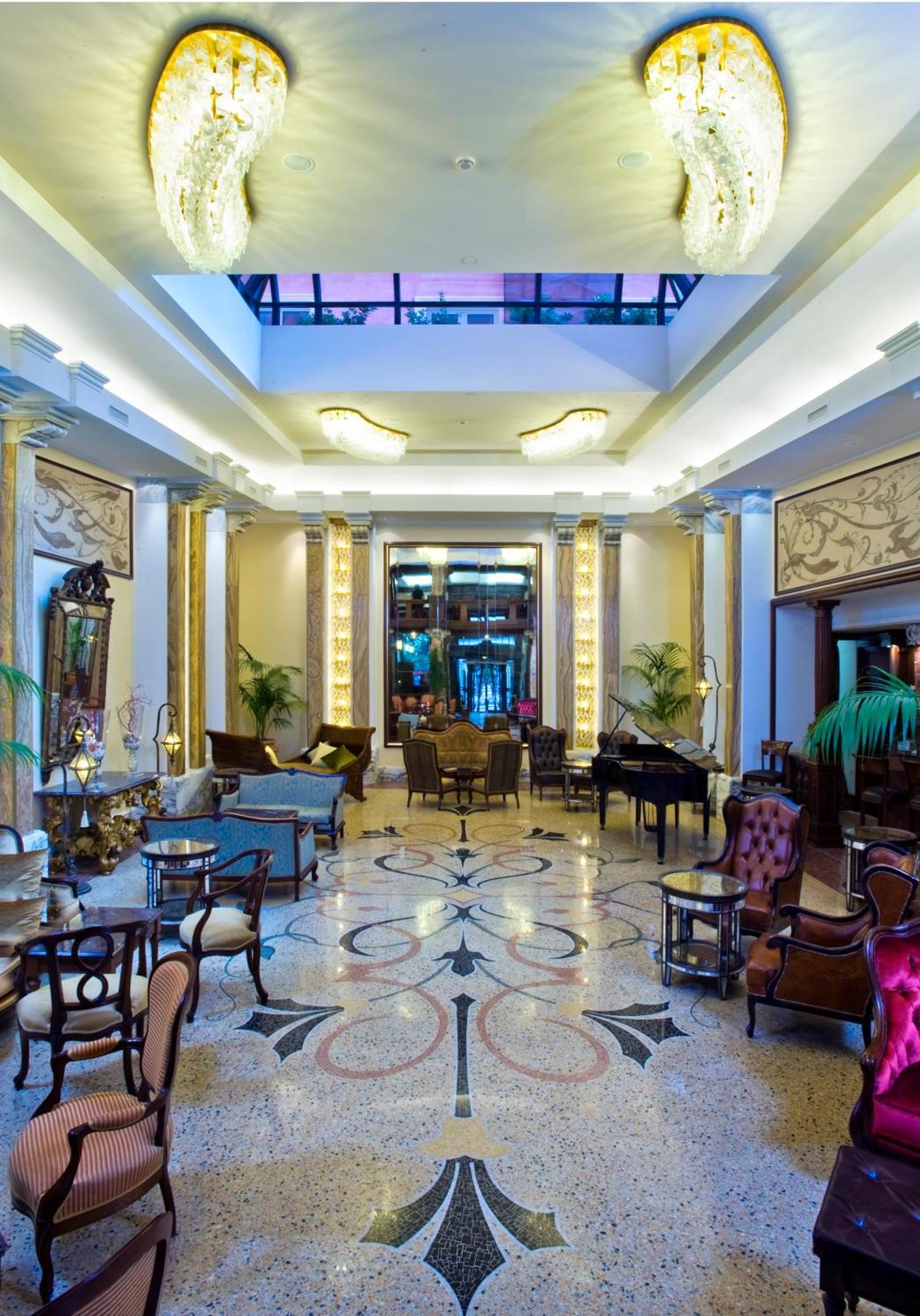 Grand Hotel Savoia Genoa Exterior photo Lobby